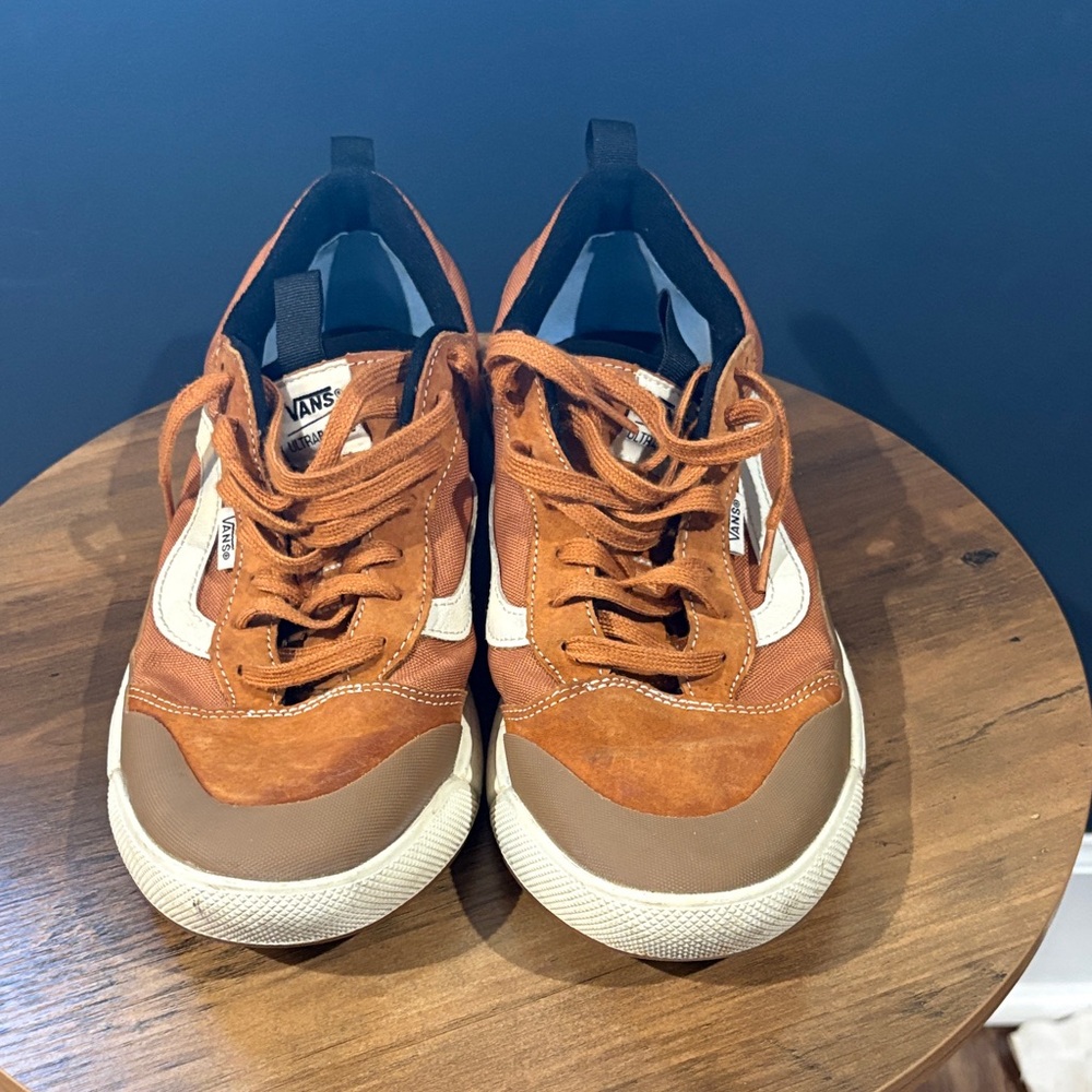 Vans Men's Tan and White Sneakers